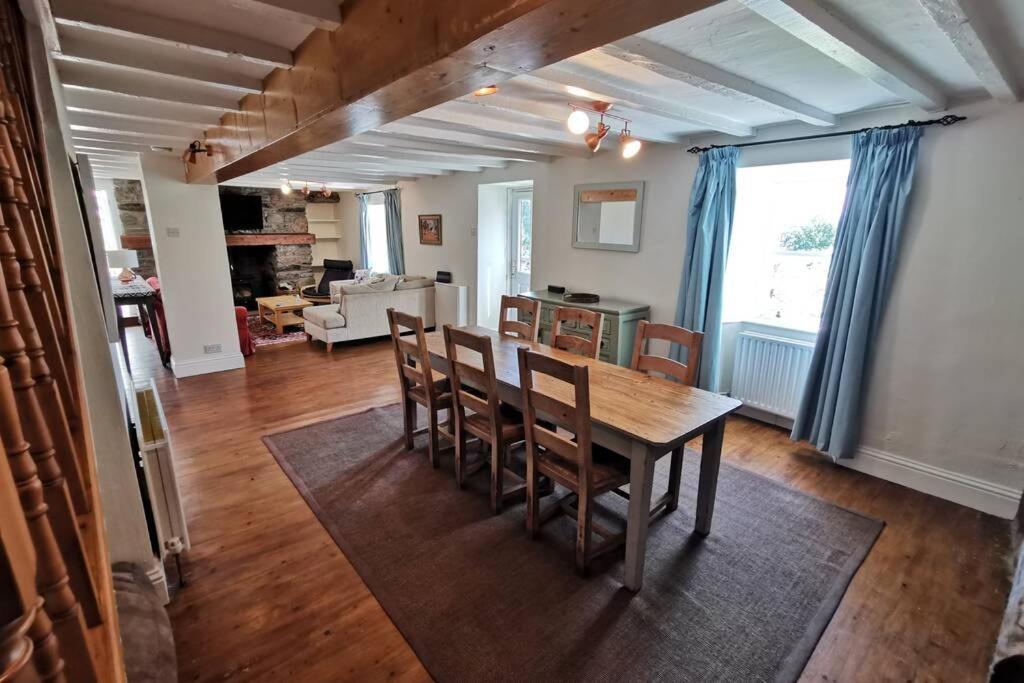 Cosy, Coastal Retreat With A Large Garden Villa Monreith Exterior foto