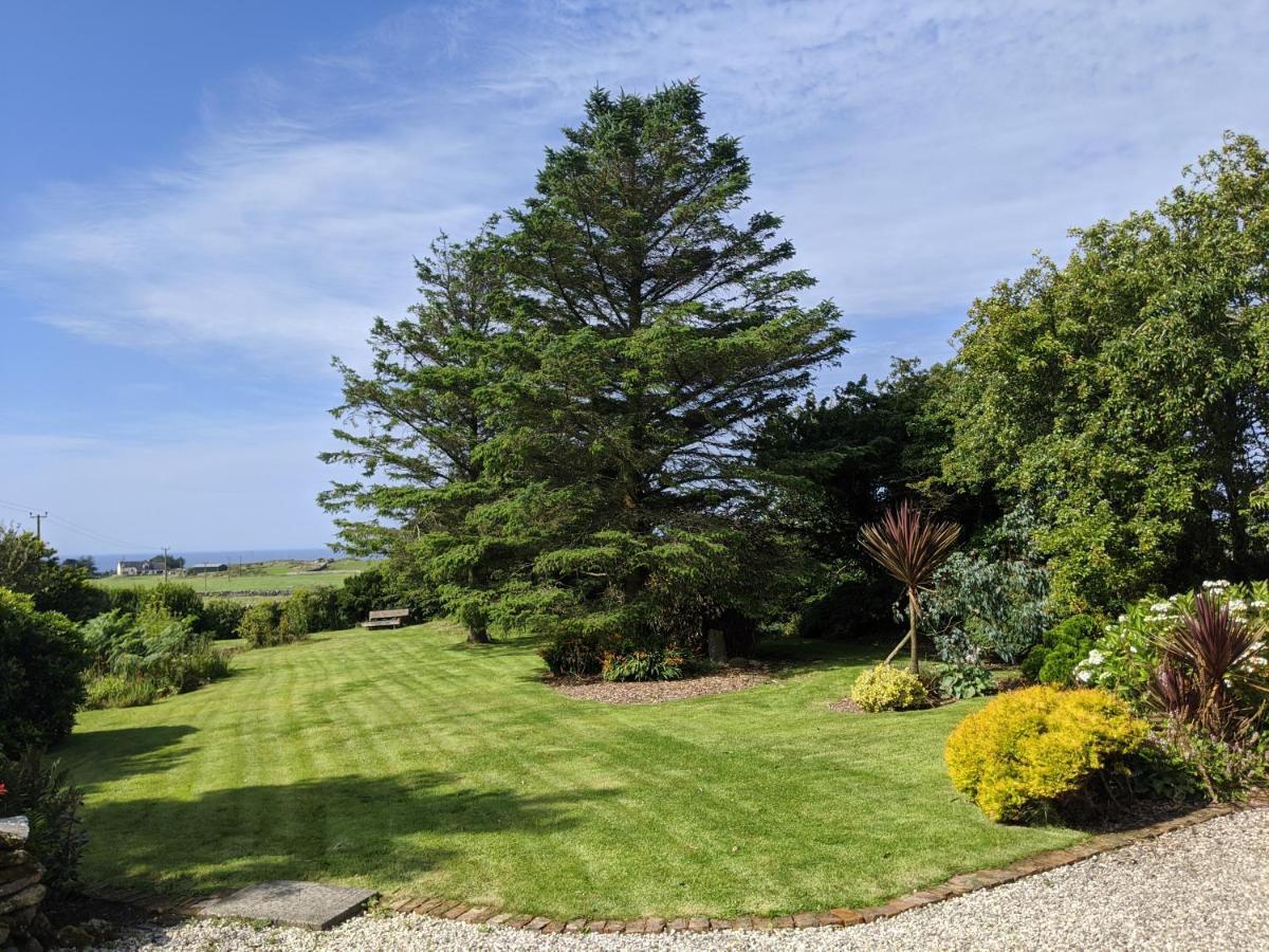 Cosy, Coastal Retreat With A Large Garden Villa Monreith Exterior foto